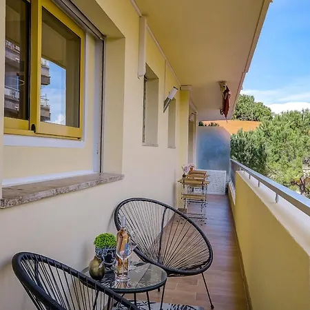 Luxe Azure Escape I Collection *